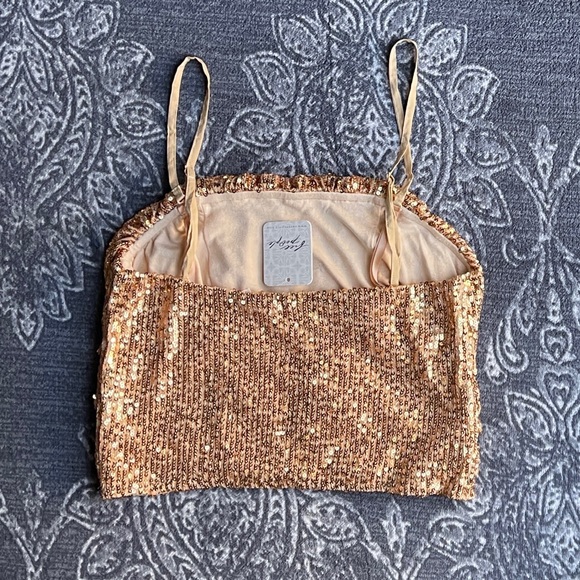 Free People Ta Da Top in Gold Sequins Size Small - Picture 6 of 7
